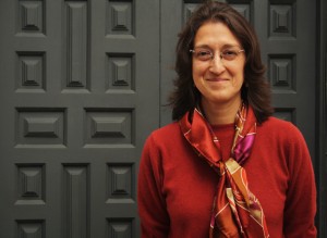 Renovación de contrato de Telefónica: Diario «El País» de España recoge opinión de Roxana Barrantes