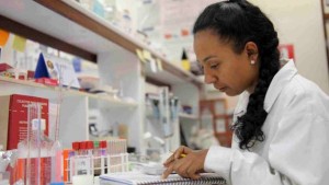 La producción científica peruana se incrementa, pero aún está lejos de otros países en la región