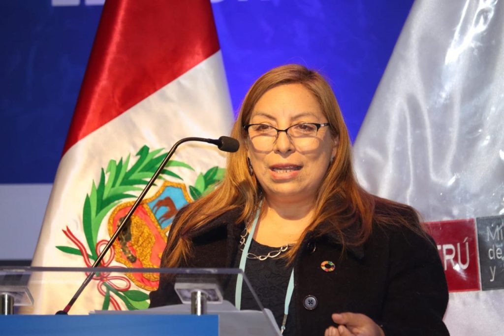 Hildegardi Venero, investigadora principal del IEP, participa en el ExpoAgua y Sotenibilidad 2024