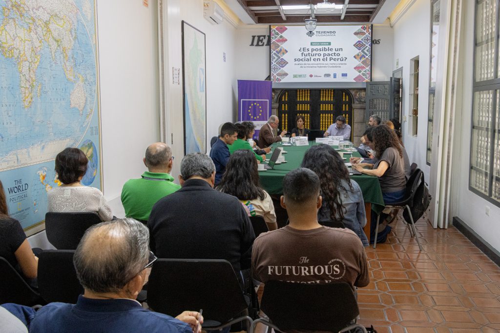 La iniciativa Tejiendo Ciudadanía discute la posibilidad de un futuro pacto social en el Perú